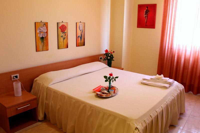 Hotel La Villa Misterbianco Esterno foto