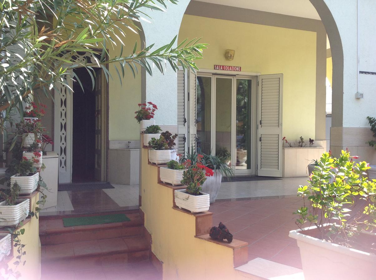 Hotel La Villa Misterbianco Esterno foto
