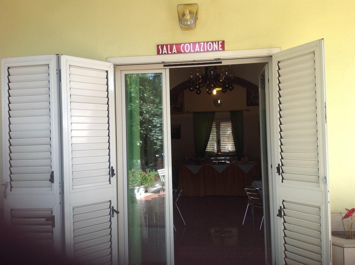 Hotel La Villa Misterbianco Esterno foto